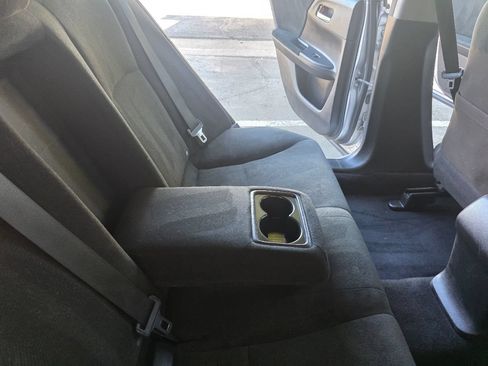 Used 2013 Honda Accord LX image 30