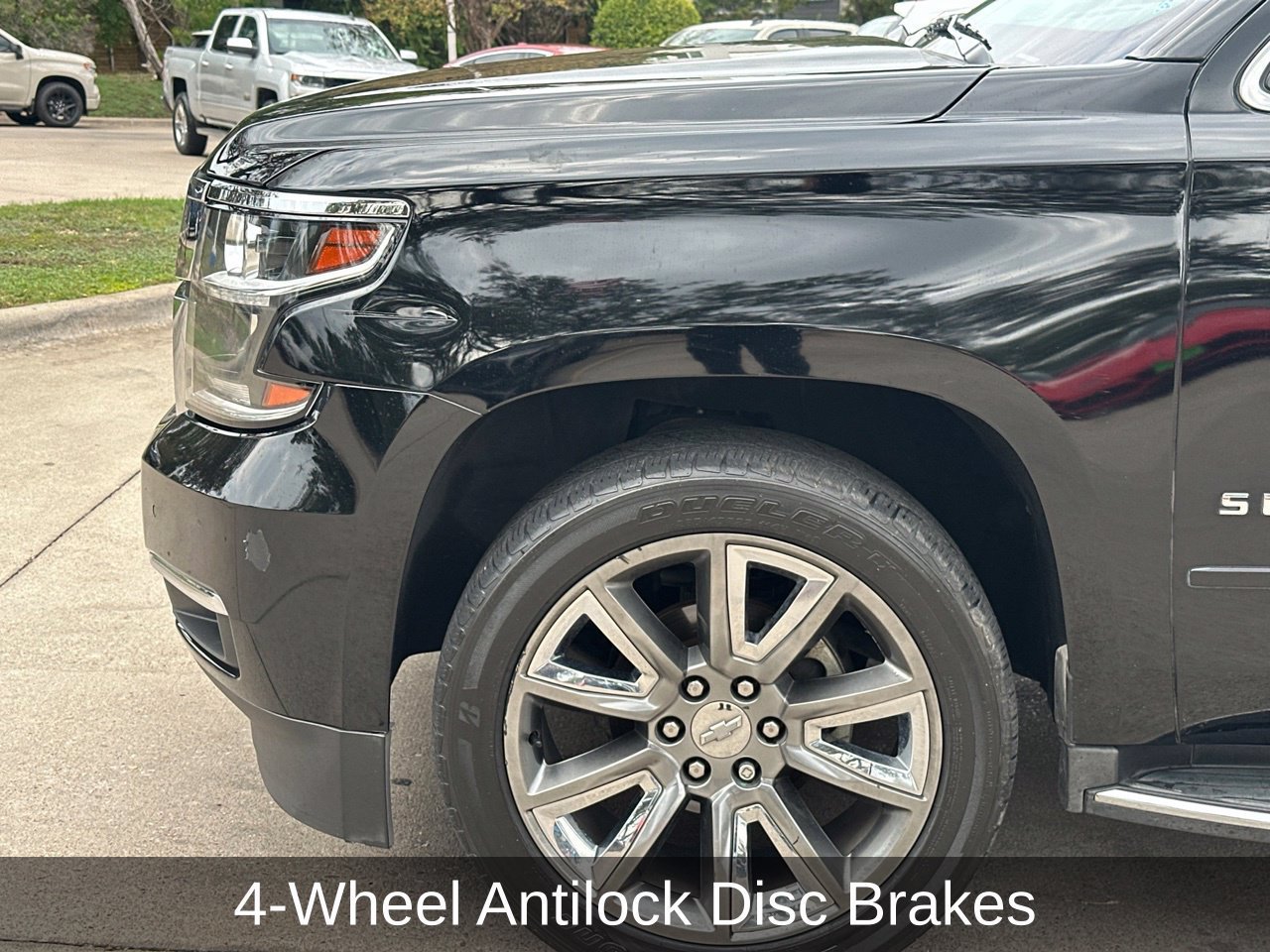 Used 2019 Chevrolet Suburban Premier RWD image 25