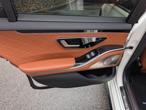 Certified 2022 Mercedes-Benz S 580 4MATIC Sedan image 31