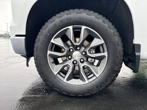 Used 2023 Chevrolet Silverado 1500 LT image 12