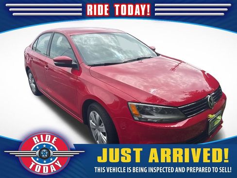Used 2014 Volkswagen Jetta SE FWD image 1