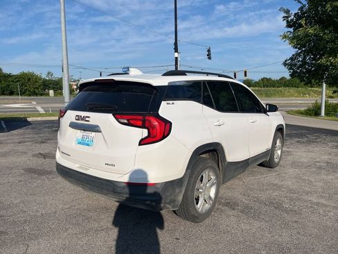 Used 2019 GMC Terrain SLE w/ Driver Convenience Package AWD/4WD image 3