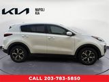 Used 2022 Kia Sportage LX image 2