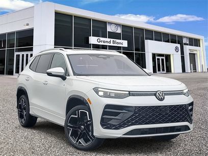 New 2026 Volkswagen Tiguan SEL R-Line
