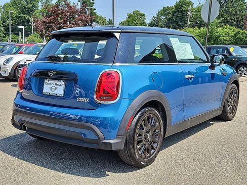 Used 2023 MINI Cooper 2-Door Hardtop FWD image 6