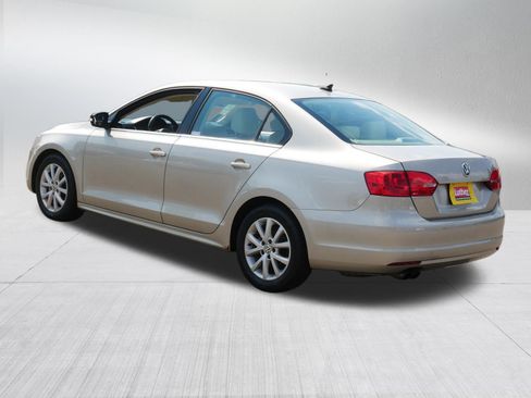 Used 2014 Volkswagen Jetta SE FWD image 5