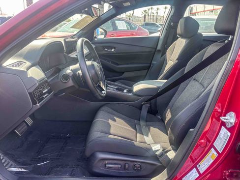 Used 2025 Honda Accord Sport image 20