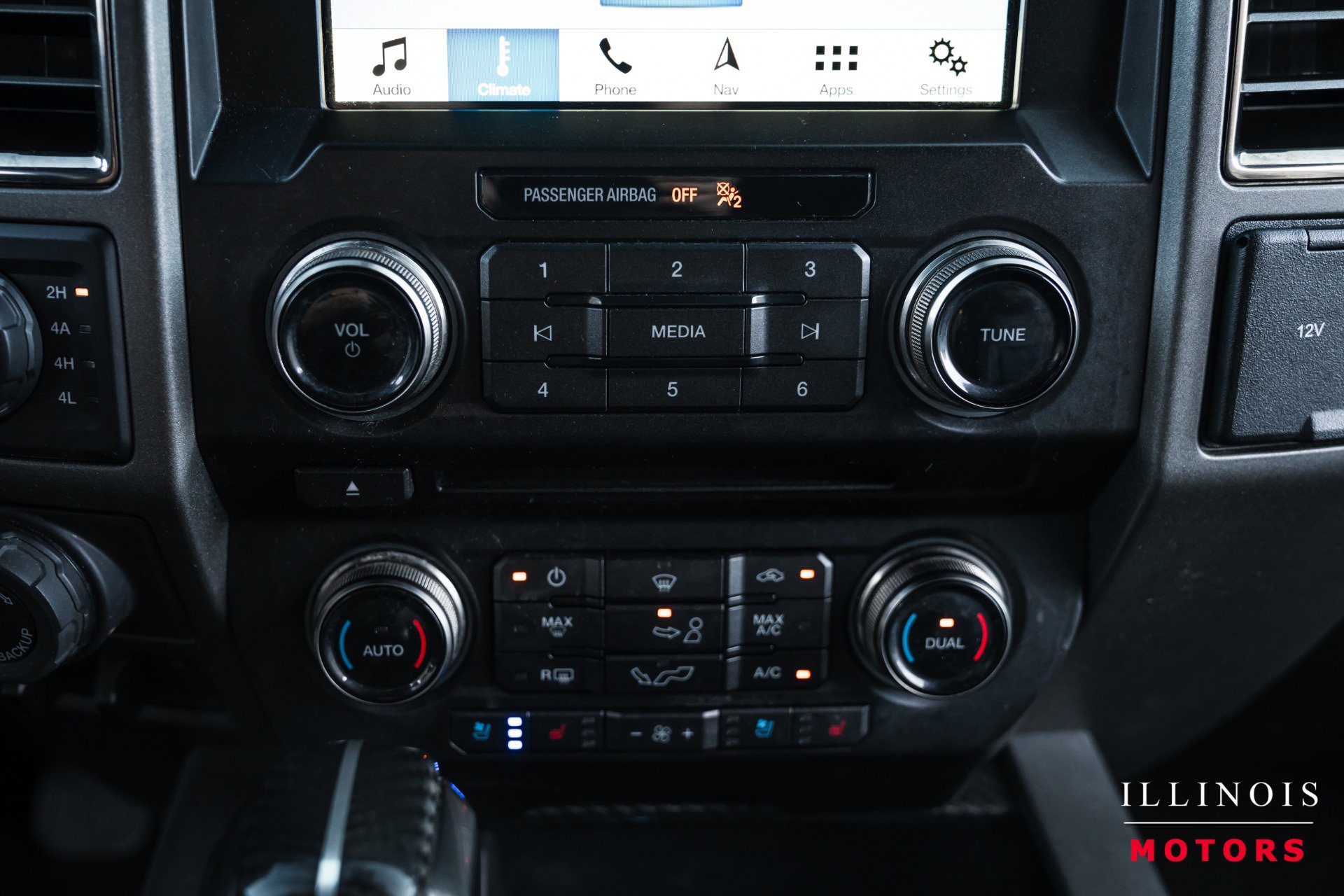 Used 2018 Ford F150 Raptor w/ Equipment Group 802A Luxury AWD/4WD image 27