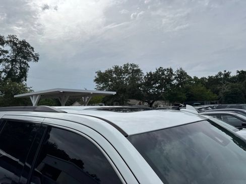 Used 2017 GMC Yukon SLT RWD image 6