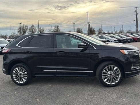 Certified 2024 Ford Edge Titanium w/ Titanium Elite Package image 3