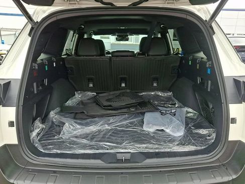 Certified 2026 Subaru Outback Premium AWD/4WD image 30