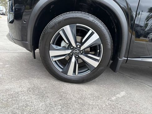 Certified 2023 Nissan Rogue SL w/ SL Premium Package image 12