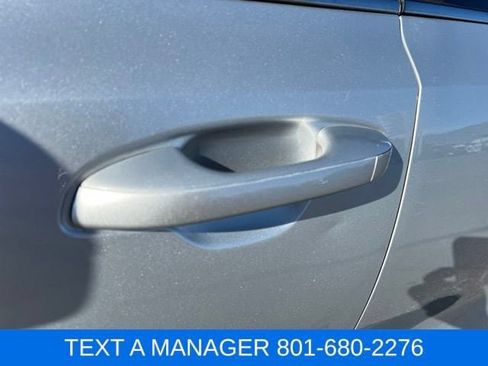 Used 2021 Kia Sorento LX AWD/4WD image 13