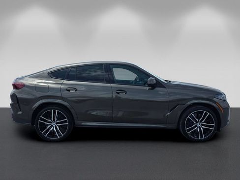 Used 2026 BMW X6 xDrive40i w/ Climate Comfort Package AWD/4WD image 3