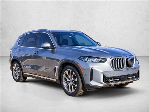 Used 2026 BMW X5 xDrive50e w/ Executive Package AWD/4WD image 3