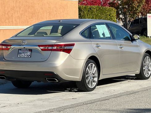 Used 2015 Toyota Avalon XLE Touring image 4