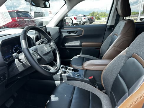 Used 2024 Ford Bronco Sport Outer Banks w/ Tech Package AWD/4WD image 10
