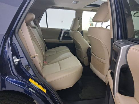 Used 2015 Toyota 4Runner SR5 Premium image 30