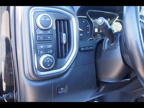 Used 2021 GMC Sierra 2500 Denali w/ Denali Black Diamond Edition image 22