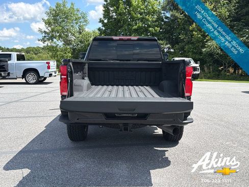 Used 2024 Chevrolet Silverado 2500 High Country w/ High Country Premium Package AWD/4WD image 6