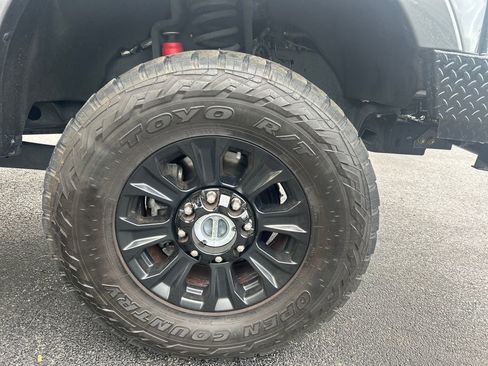 Used 2022 Ford F350 Lariat w/ Tremor Off-Road Package image 9