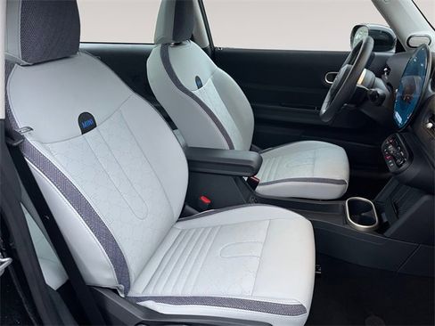 Certified 2025 MINI Cooper S image 15