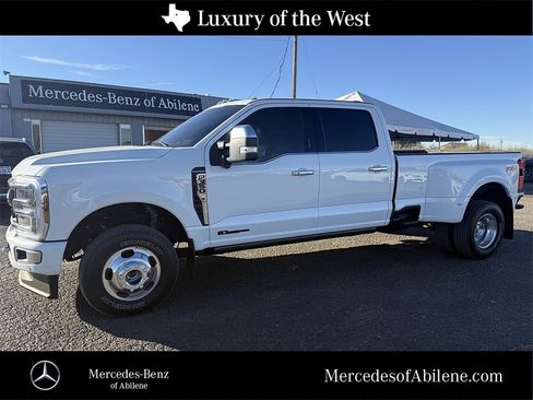 Used 2024 Ford F350 Platinum w/ FX4 Off-Road Package image 1