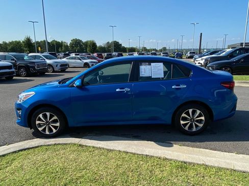 Certified 2023 Kia Rio S w/ Technology Package FWD image 4