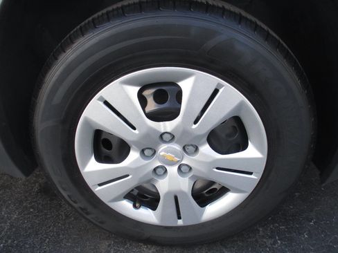 Used 2018 Chevrolet Trax LS image 22