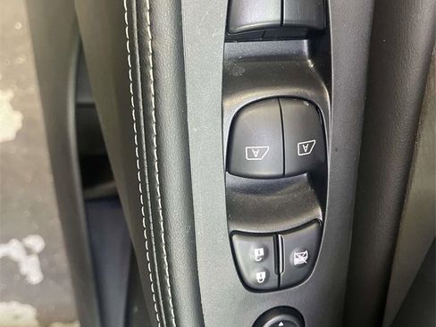 Used 2024 Nissan Murano SV image 16