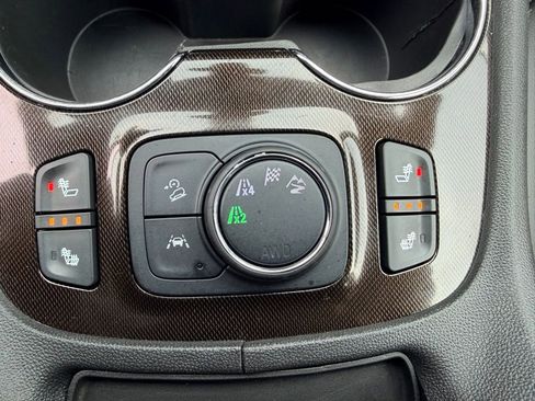 Used 2021 GMC Acadia AT4 image 20