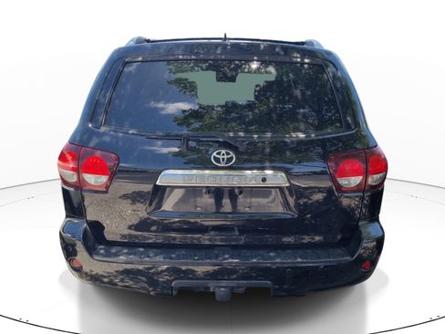 Used 2018 Toyota Sequoia Platinum AWD/4WD image 8