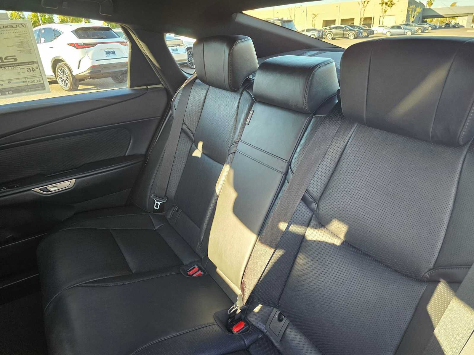 New 2026 Lexus ES 350h FWD image 17