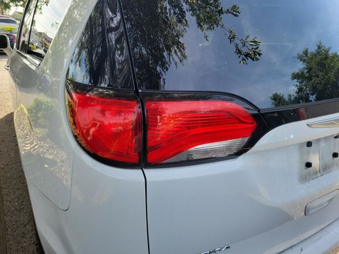 Used 2017 Chrysler Pacifica Touring-L Plus FWD image 20