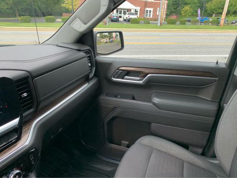 Used 2022 GMC Sierra 1500 Elevation AWD/4WD image 20