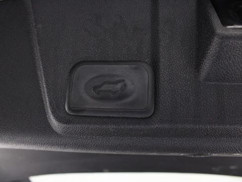 Used 2016 Chevrolet Traverse LT AWD/4WD image 18