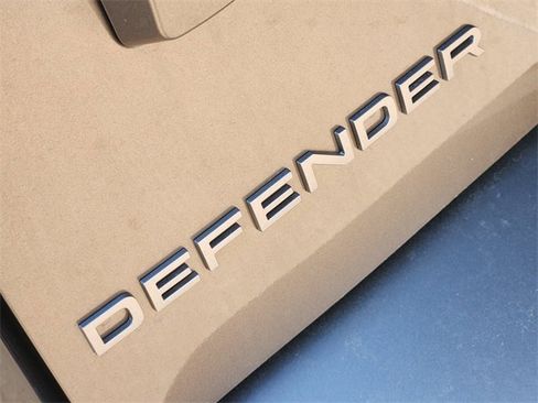 Used 2026 Land Rover Defender 110 S image 8