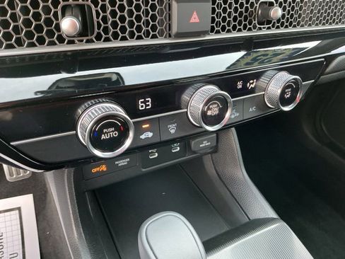 Used 2025 Honda Civic Sport image 24