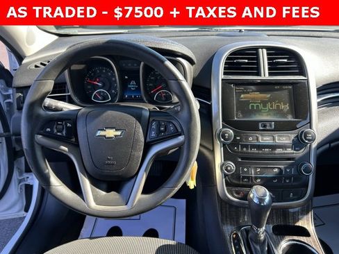 Used 2015 Chevrolet Malibu LT w/ Power Convenience Package image 16