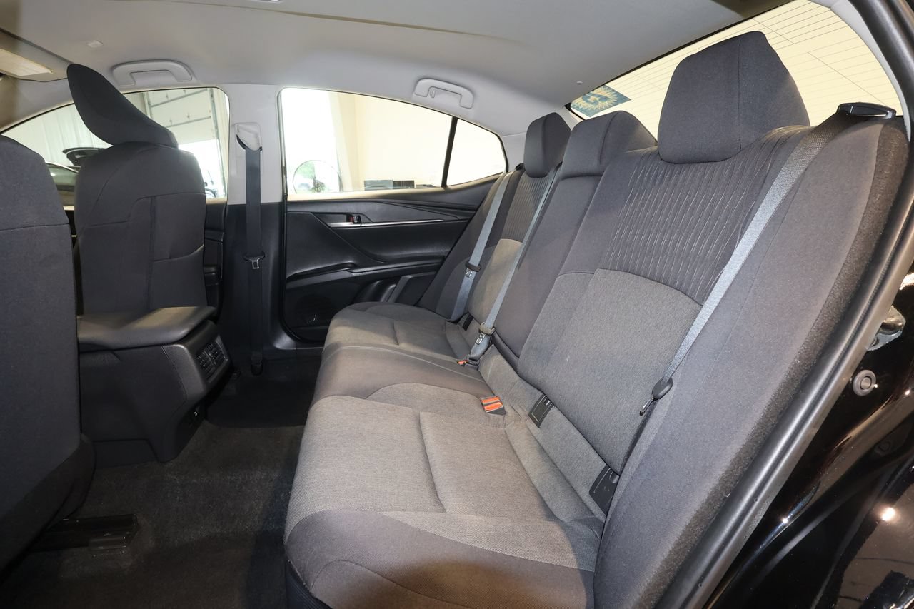 Used 2025 Toyota Camry LE FWD image 23