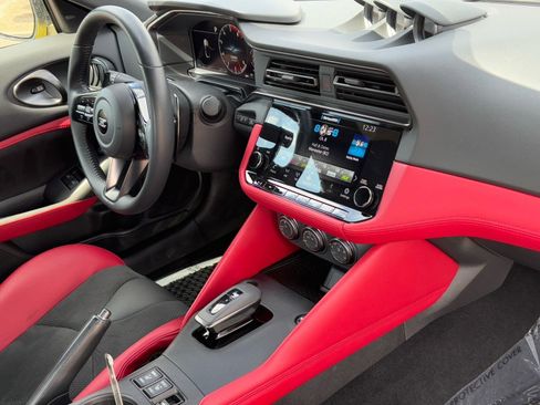 Certified 2024 Nissan Z Performance w/ Floor Mat Package image 9