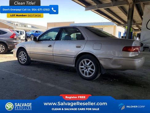Used 2001 Toyota Camry V6 FWD image 3