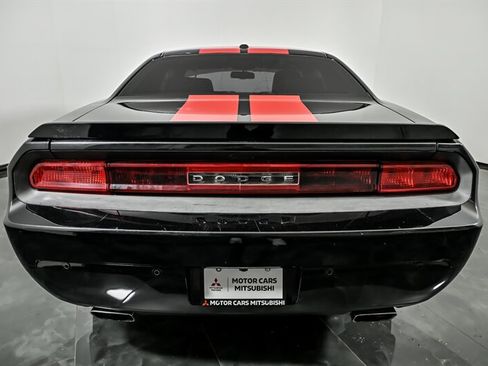 Used 2013 Dodge Challenger R/T Plus RWD image 8