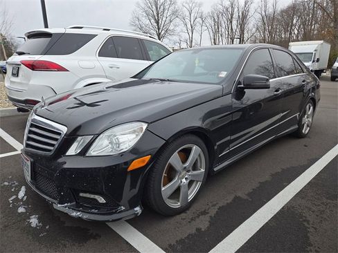 Used 2011 Mercedes-Benz E 350 4MATIC Sedan image 1