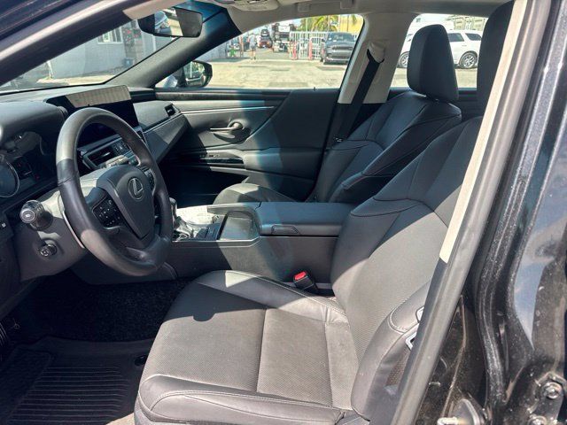Used 2024 Lexus ES 350 w/ Premium Package FWD image 9