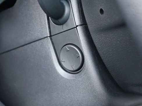 Used 2015 Ford F150 Platinum w/ Equipment Group 701A Luxury image 29