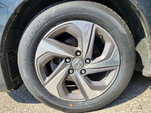 Used 2019 Honda Insight EX image 5