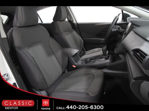 Used 2025 Subaru Crosstrek 2.0i image 16