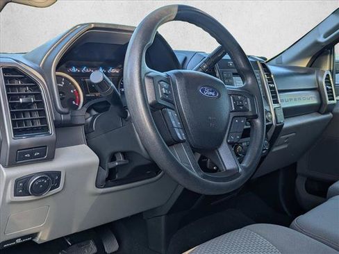 Used 2019 Ford F250 XLT w/ XLT Value Package AWD/4WD image 4