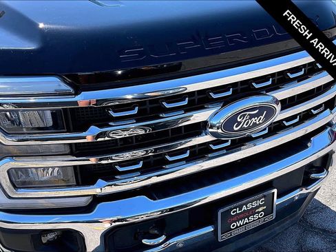 Used 2024 Ford F350 Lariat w/ Lariat Ultimate Package AWD/4WD image 33